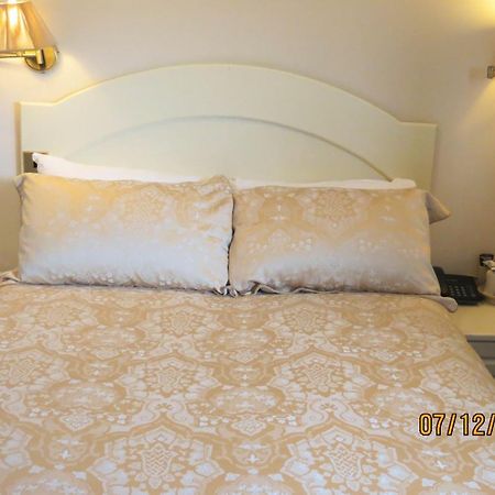 Hunters Lodge Guest House Southampton Eksteriør billede