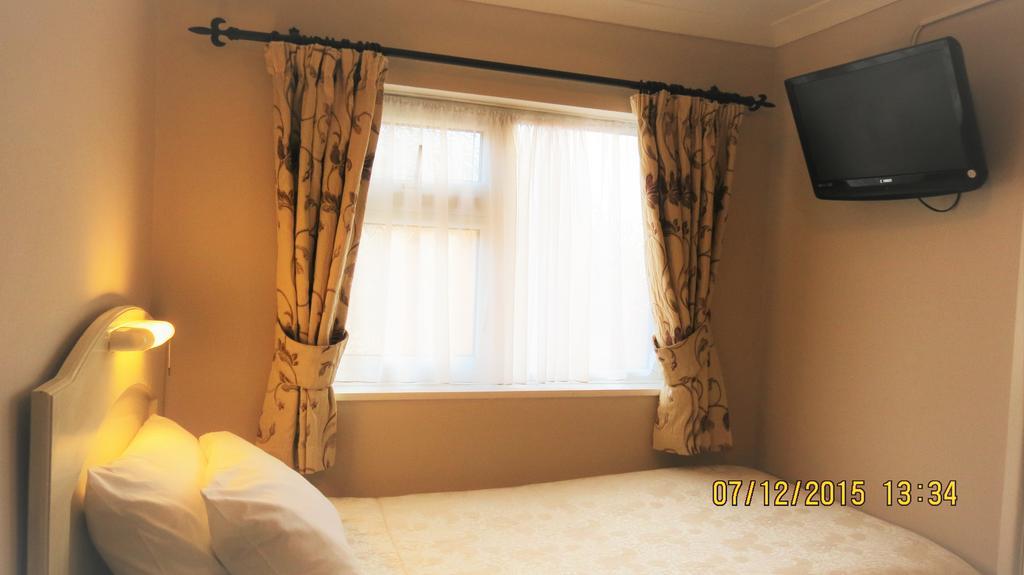 Hunters Lodge Guest House Southampton Eksteriør billede
